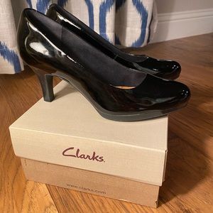 Clarks Black Patent Pumps - Women’s size 8 US